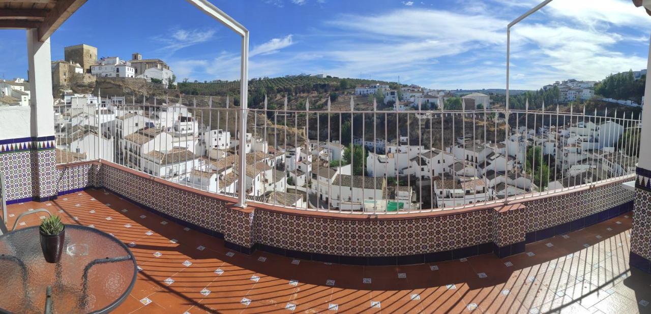 Casa de las Lanzas Setenil De Las Bodegas Habitación foto